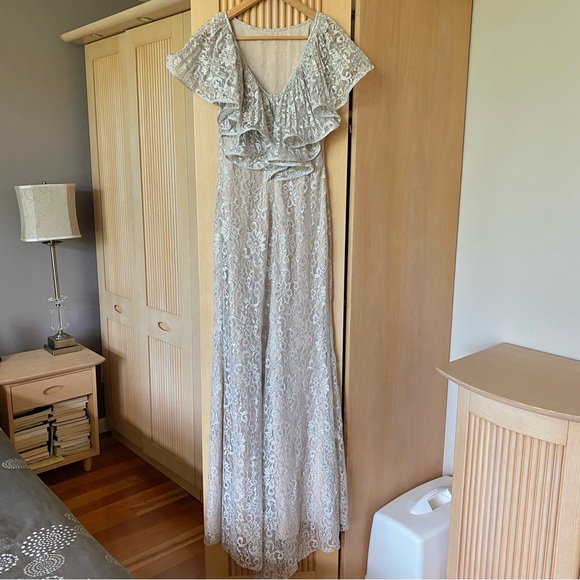 Badgley Mischka collection metallic lace gown maxi dress silver - Picture 5 of 9